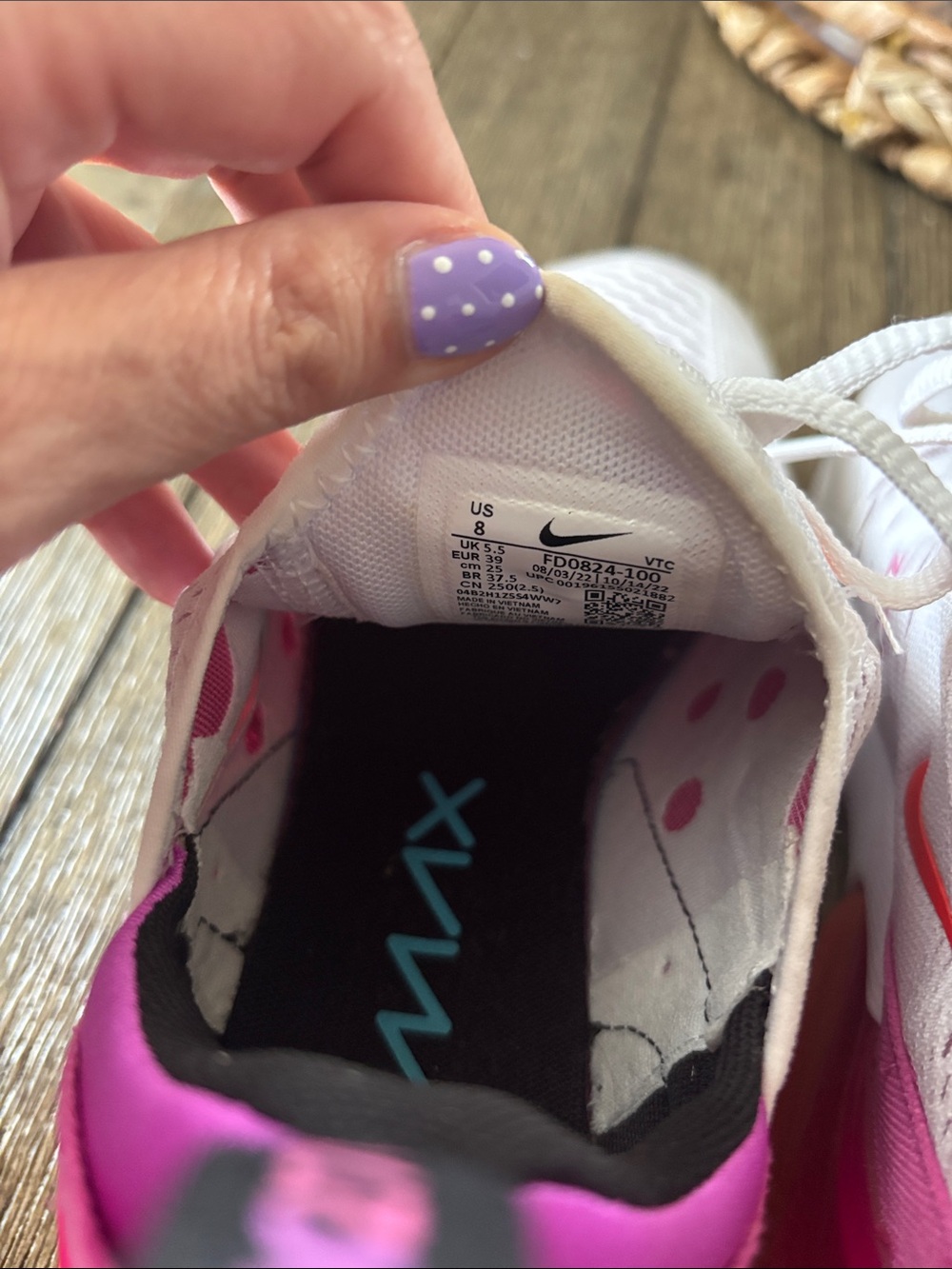 Nike Women’s Air Max 270 Fuchsia Dream Crimson - Picture 5 of 6